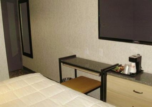 Rodeway Inn Near Jfk Airport image 2